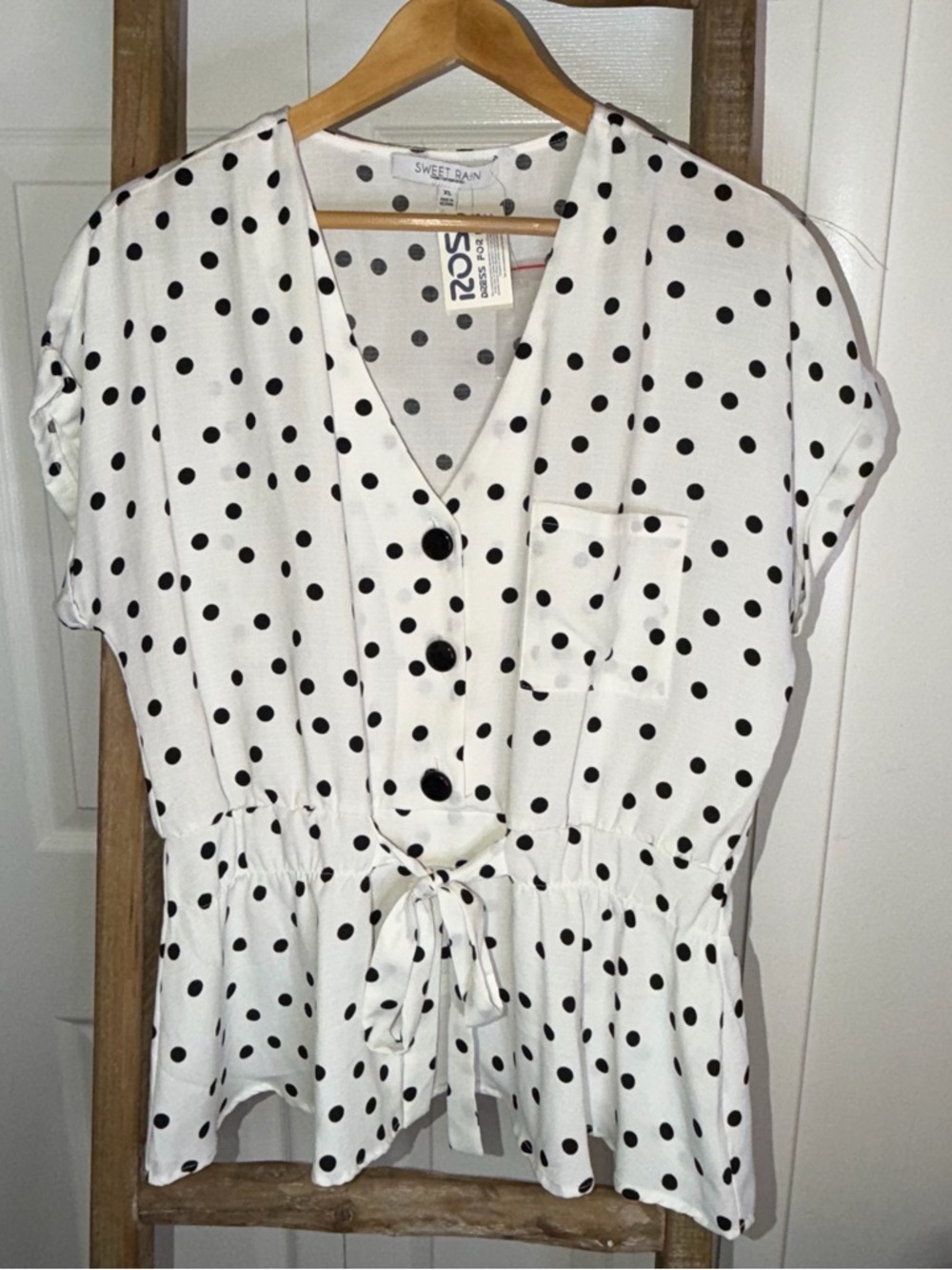 New w/tags Sweet Rain Black and White Polka Dot Blouse Size XL